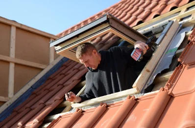 Pose de fenêtres de toit Velux à Schorbach